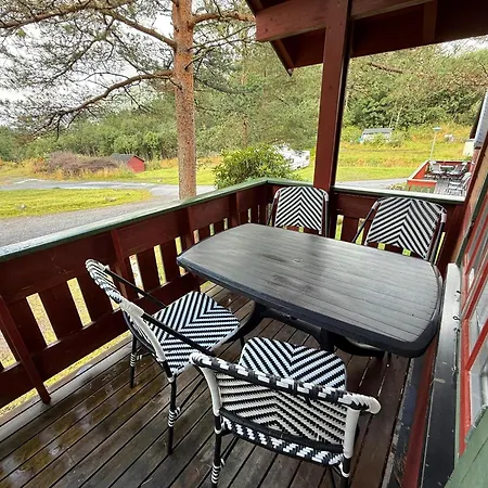Sjoholt Camping 롯지 Sjøholt