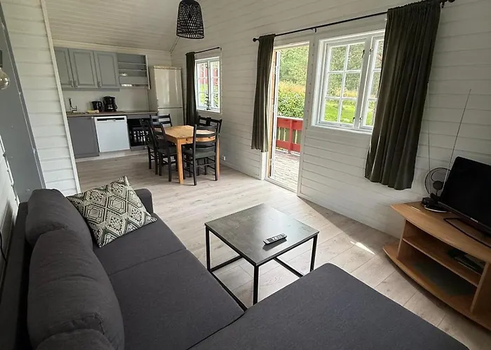 ロッジ Sjoholt Camping Sjøholt