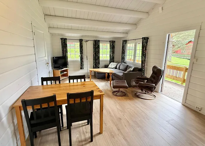 Lodger Sjøholt Camping *