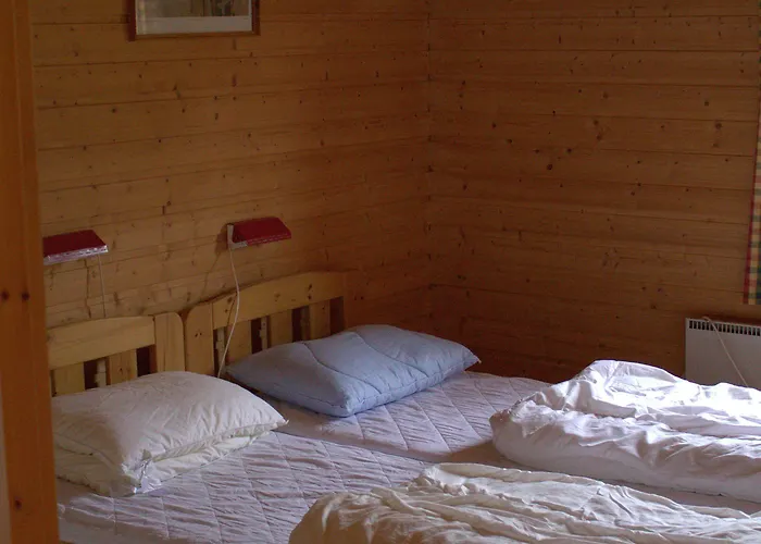 Lodger Sjøholt Camping *