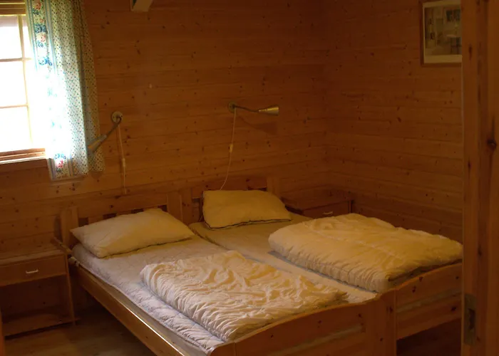 Lodger Sjøholt Camping Sjøholt