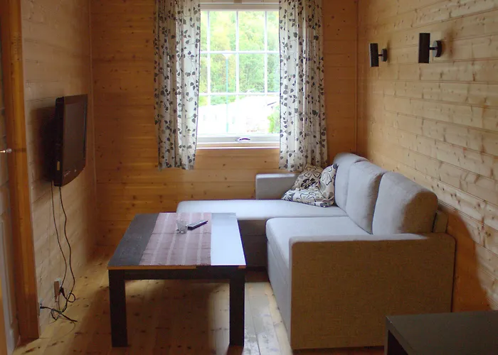 Lodger Sjøholt Camping *