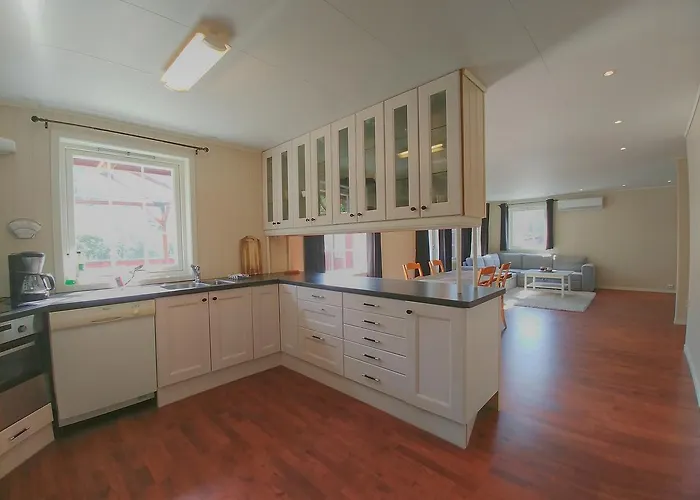 Lodger Sjøholt Camping