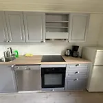 אכסניה Sjoholt Camping