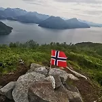 Lodger Sjøholt Camping *