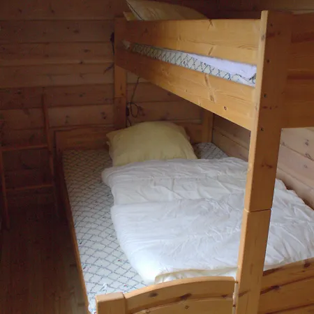 Sjoholt Camping Lodge *